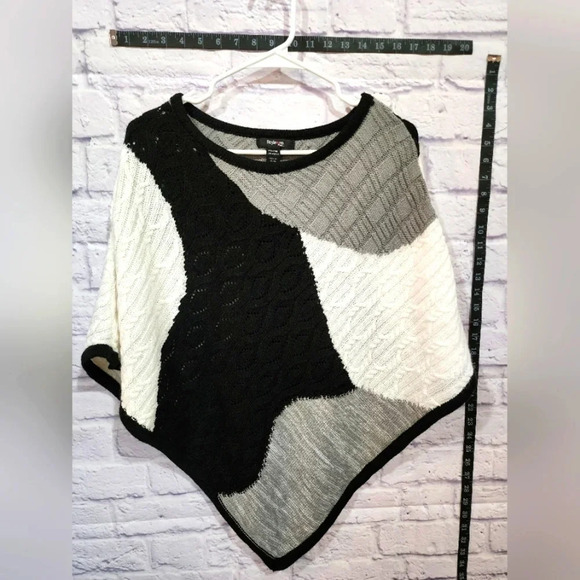 Style & Co Poncho Sweater, Colorblock Knit, Asymmetrical Hem, Cozy Petite S/M - Picture 1 of 3